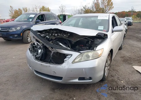 2009 Toyota Camry Xle z USA, uszkodzony, nr VIN 4T1BE46K09U830425